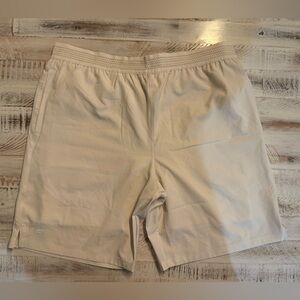 Men’s athletic shorts fabletics 9” white size XL BNWT